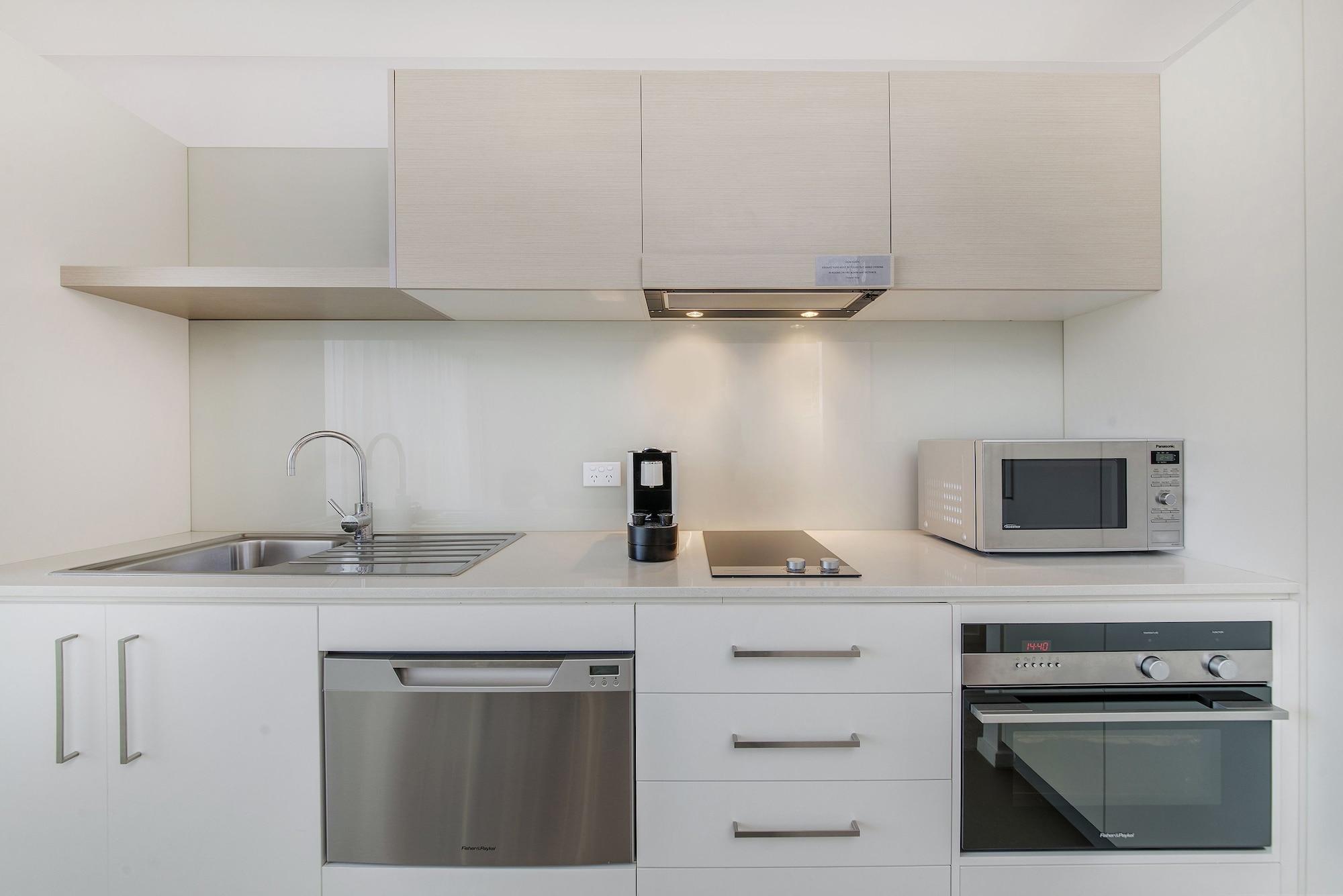 Abode Tuggeranong Apart otel Kanberra Dış mekan fotoğraf