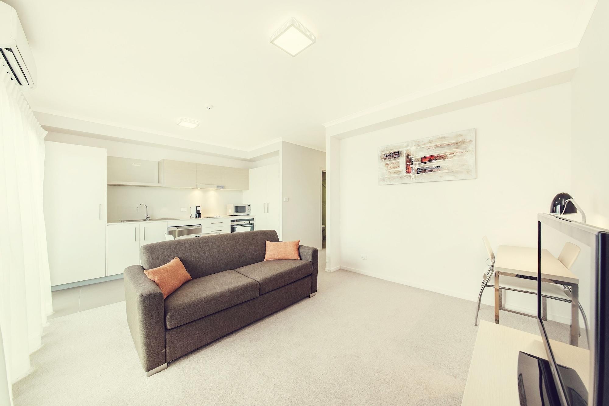 Abode Tuggeranong Apart otel Kanberra Dış mekan fotoğraf