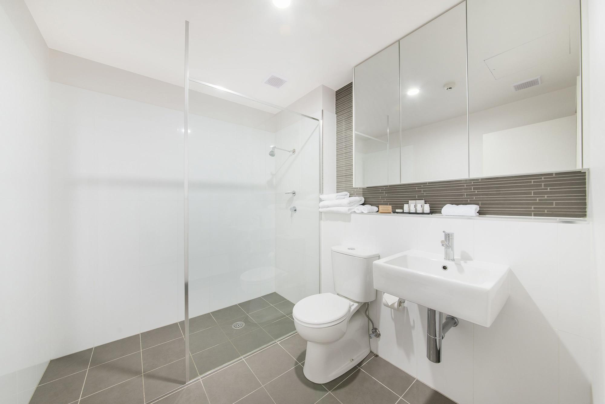 Abode Tuggeranong Apart otel Kanberra Dış mekan fotoğraf