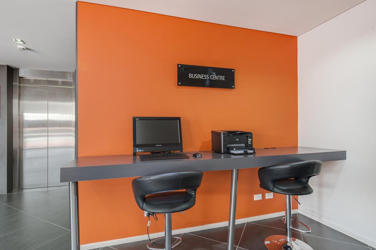 Abode Tuggeranong Apart otel Kanberra Dış mekan fotoğraf